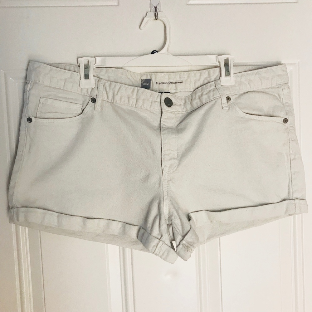 ***sold****SHORTS